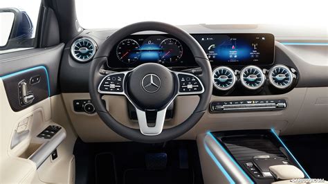 Protector de pantalla PPF para MERCEDES GLA - lámina a medida
