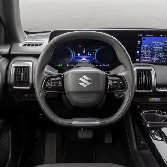 Protector de pantalla PPF para SUZUKI VITARA - lámina a medida