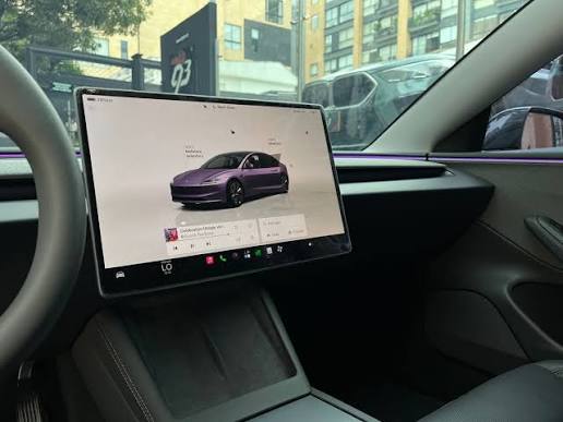 Protector de pantalla PPF para Tesla Model Y instalado